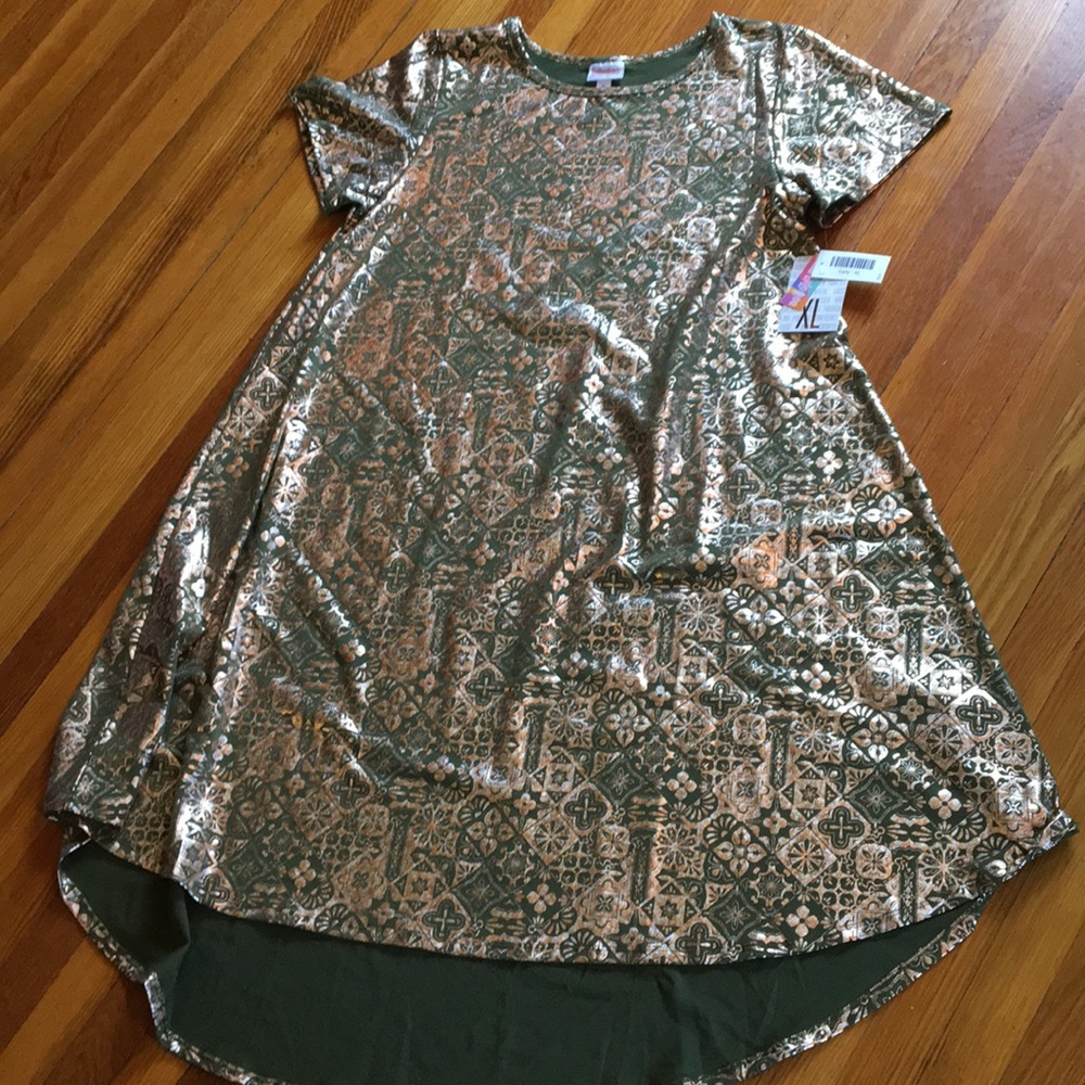 New with tags 2017 elegant Carly in xl. Lularoe